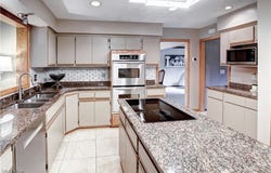 77 Carr Road, Hinckley, OH 44233