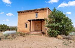 10 New Mexico State Road, Medanales, NM 87548