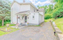 93 Semmens St, Wilkins Twp, PA 15145