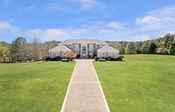 525 WATERS Way, Fayetteville, GA 30215