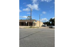 2521 7th ( Highway 35), Bay City, TX 77414