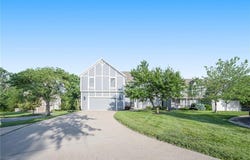 8901 W 128th Street, Overland Park, KS 66213