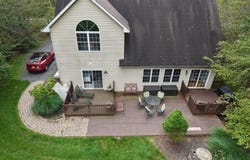 2827 Oak View Lane, Tobyhanna, PA 18466