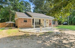 184 County Line Rd., Ellisville, MS 39437
