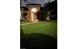 NAPLES, FL 34104