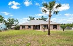 1415 NE 1st Ave, Steinhatchee, FL 32539