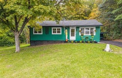 7 Fox Hill Dr, Franklin Boro, NJ 07416-1801
