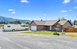 1350 Narcissus Ct, Kettle Falls, WA 99141