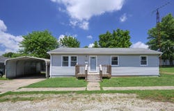 1014 Washington Street, Hope, IN 47246