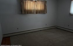 105 Ridgeview Drive, Dunmore, PA 18512