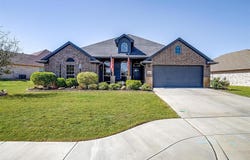 2004 Hill Crest Court, Weatherford, TX 76086
