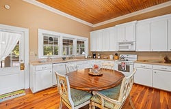 607 Callison Hwy, Greenwood, SC 29646