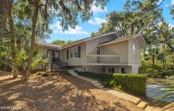 4 S Beach Lane, Hilton Head Island, SC 29928