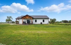 202 Franklin 8th Street, Donnellson, IA 52625