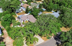 315 NE 40th Street, Oak Island, NC 28465