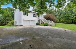33 MORIAH Way NE, Rydal, GA 30171