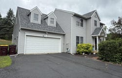 6 Laura Drive, Poestenkill, NY 12018