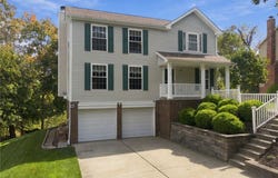 140 Slatewood Ct, Bethel Park, PA 15102