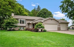 2520 Florida Avenue N, Golden Valley, MN 55427