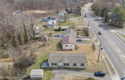 296 Illinois Ave, Oak Ridge, TN 37830