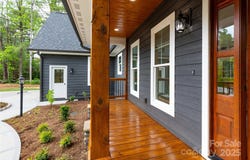 111 Laura Trace, Hendersonville, NC 28792