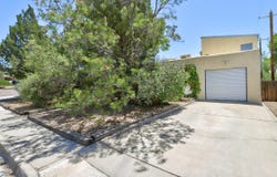 2710 Hyder Avenue SE, Albuquerque, NM 87106