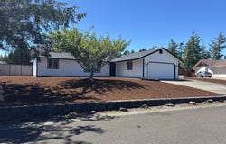 1445 YEW St, Florence, OR 97439