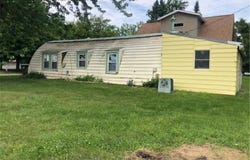 604 Elliott Avenue N, Glencoe, MN 55336