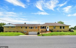 7723 VALLEYVIEW AVENUE, HARRISBURG, PA 17112