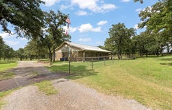 1338 Fm 67, Covington, TX 76636