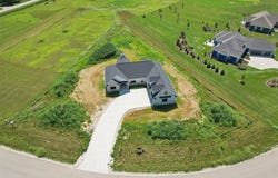 N66w34839 Baltic Pass, Oconomowoc, WI 53066
