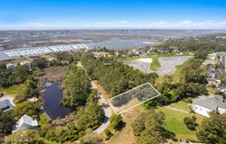 1 Barnes Bluff Drive Drive SE, Southport, NC 28461