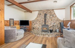 93 Falcon Dr, Henrietta, NY 14586