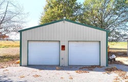 317 County road 104, Hickory Ridge, AR 72347
