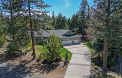 6031 Blancas Ct, Weed, CA 96094