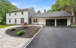 1575 MIDDLE Road, East Greenwich, RI 02818