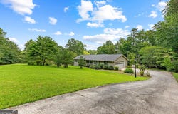 110 Mourning Dove Drive S, Fayetteville, GA 30215