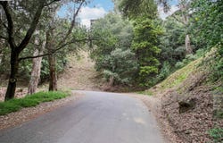 Girvin Dr, Oakland, CA 94603