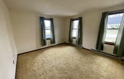 17 Greenfield Lane, Biddeford, ME 04005