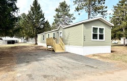 295 Pine Dr, Altoona, WI 54720