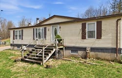 6 Double D Drive, Equinunk, PA 18417
