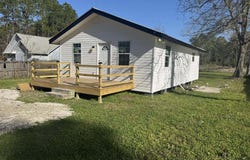 902 Dicks Street, Bay Saint Louis, MS 39520