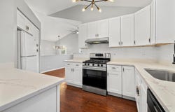 9521 Georgetown Lane, Crystal Lake, IL 60014