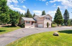 4900 N Old Stage Road, Mt Shasta, CA 96067