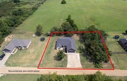 350 Edgewood Circle, Durant, OK 74701
