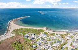 1 Offshore Road, Narragansett, RI 02882