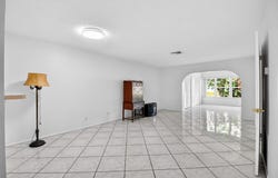 2886 E Fernley Dr E, West Palm Beach, FL 33415