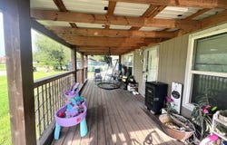 138 N Third St, Harper, TX 78631
