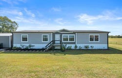 68 Burroughs Loop, Scottsboro, AL 35769