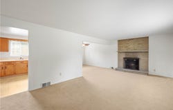 1313 Royal Oak Rd, Pittsburgh, PA 15220